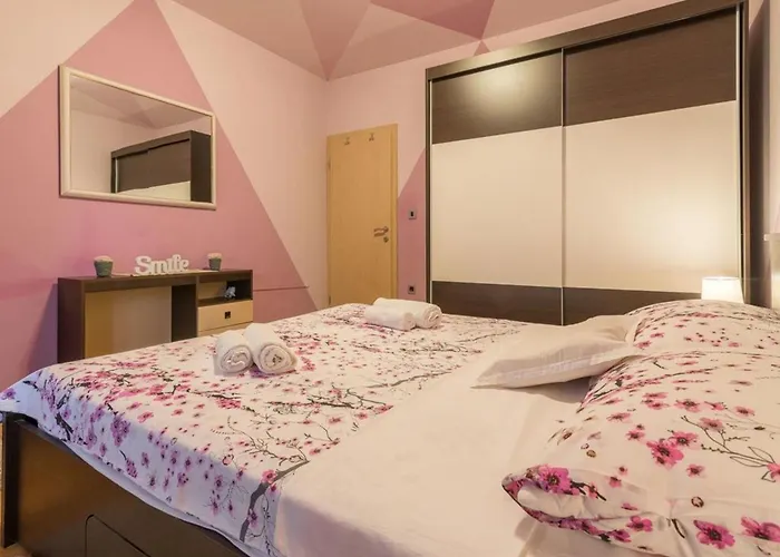 Haus Toni Fuer 9 Personen By Interhome