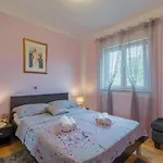 Haus Toni Fuer 9 Personen By Interhome Murvica (Policnik)