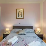 Haus Toni Fuer 9 Personen By Interhome