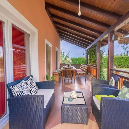 Haus Toni Fuer 9 Personen By Interhome *