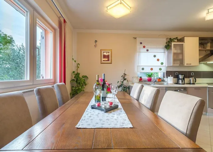 Haus Toni Fuer 9 Personen By Interhome