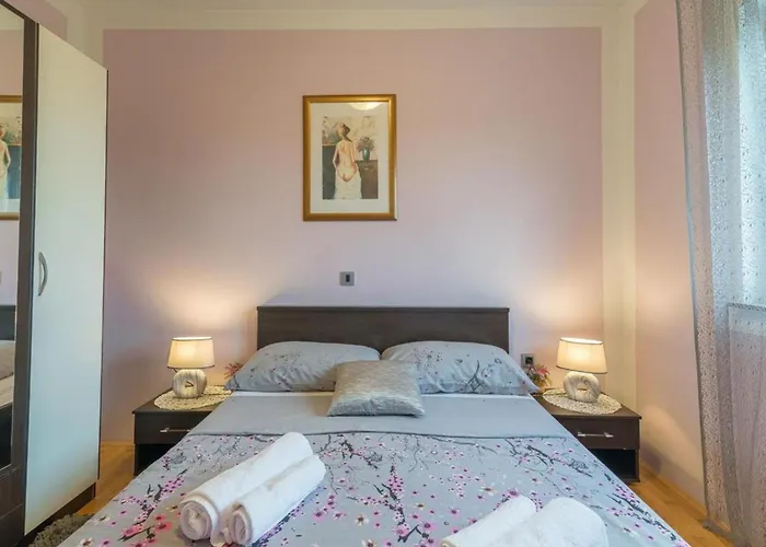 Haus Toni Fuer 9 Personen By Interhome